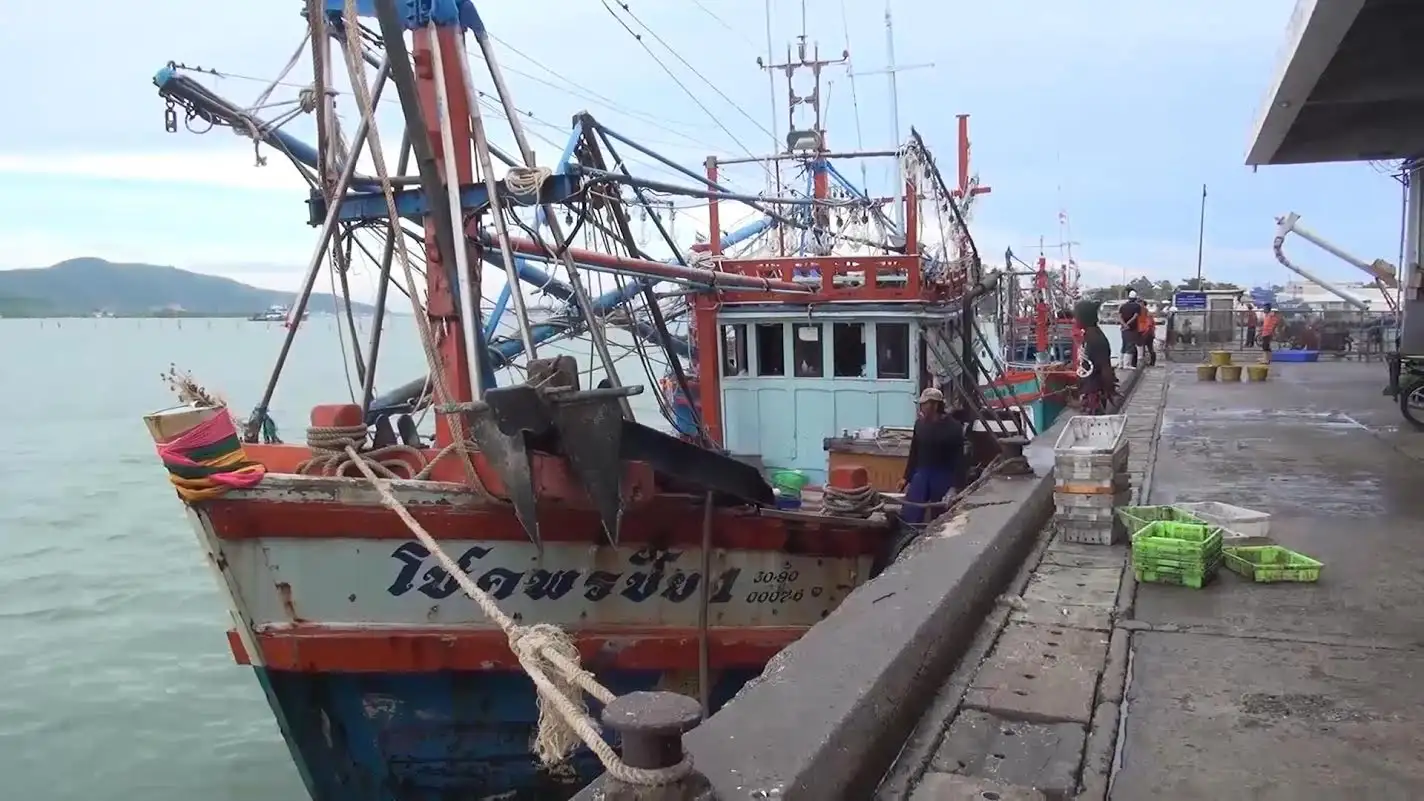image about เรือประมงสงขลาขนาดใหญ่ 520 ลำมาจดทะเบียนรับใบอนุญาตครบแล้วทั้งหมด