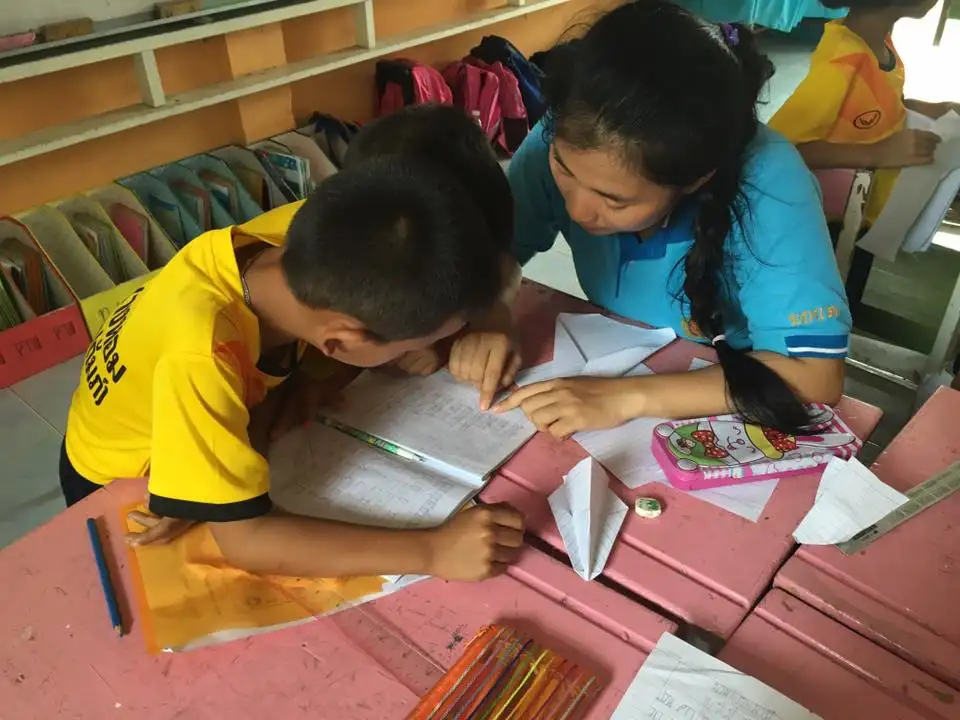 นศ.ครุ มรภ.สงขลา สวมวิญญาณครู พี่สอนน้องให้อ่านเขียน ช่วยเด็กสนุกกับการเรียนรู้