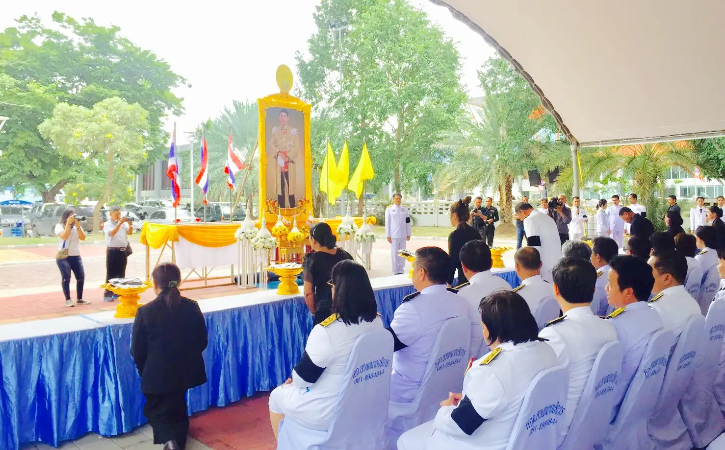 image about สงขลาจัดพิธีมอบเสื้อยืดคอโปโลสีดำพระราชทาน 10,000 ตัว