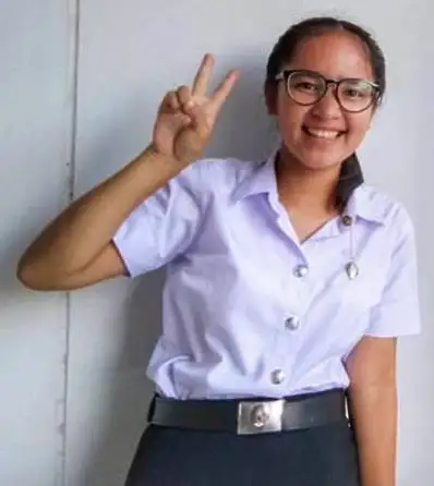 ชลธิชา สีสมอ่อน .jpg