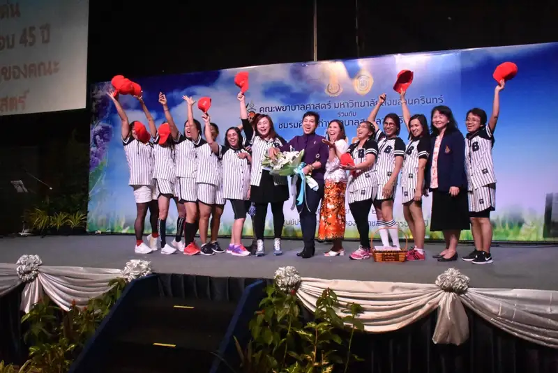 บรรยากาศงาน.jpg