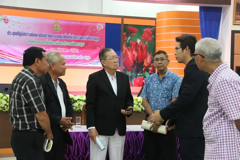 image about หมอจรัส ลงพื้นที่ ติดตามการเดินหน้าขับเคลื่อนพื้นที่นวัตกรรมการศึกษาจังหวัดสตูล