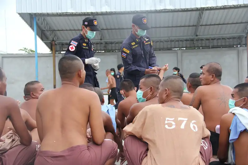 image about เปิดปฏิบัติการจู่โจมตรวจค้นเรือนจำสงขลา สุ่มตรวจ 120ผู้ต้องขังไม่พบสิ่งผิดกฎหมาย