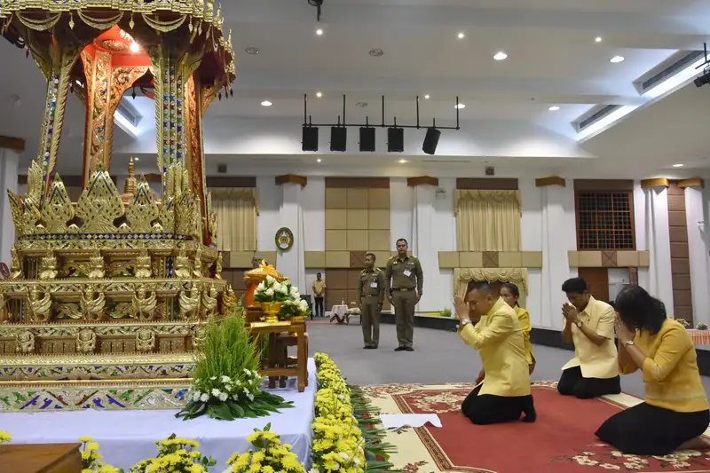 image about ​พ่อเมืองสงขลา อัญเชิญพระบรมสารีริกธาตุจากศรีลังกา ให้พุทธศาสนิกชนสักการะ