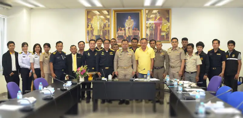 image about ​เลขาธิการ ศอ.บต. ตรวจเยี่ยมด่านศุลกากรนาทวี หารือแก้ไขปัญหาเส้นทางหลักที่ยังไม่สามารถเปิดใช้งาน 4 เลน