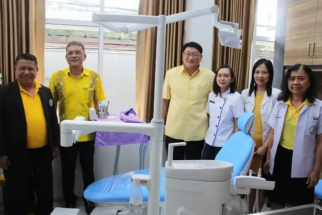 image about ​รองผู้ว่าฯ เปิดคลินิกทันตกรรมโรงพยาบาลสงขลาเขตเมืองเพื่ออำนวยความสะดวกแก่ผู้ใช้บริการ