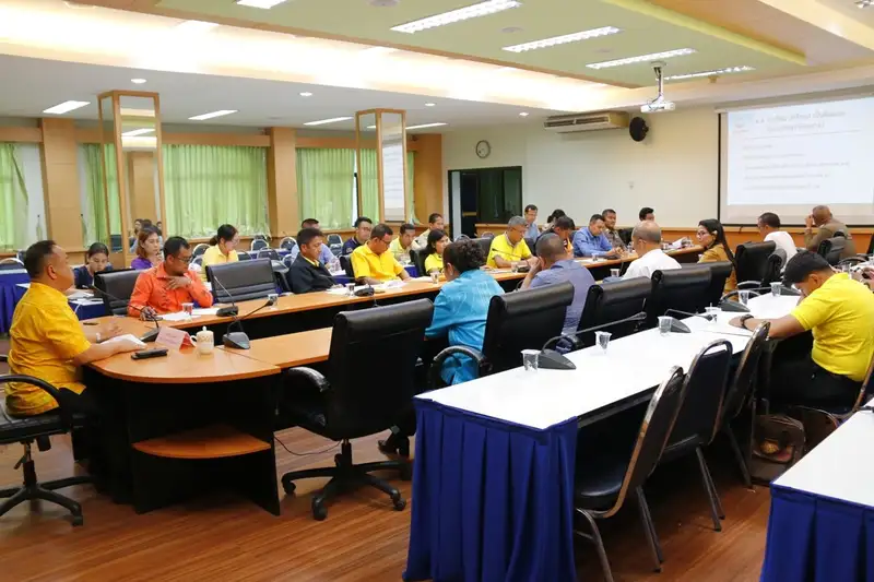 image about รองผู้ว่าฯ ประชุมเดินหน้าเดินหน้าวาระสงขลา สร้างวินัยจราจรและความปลอดภัยทางถนน