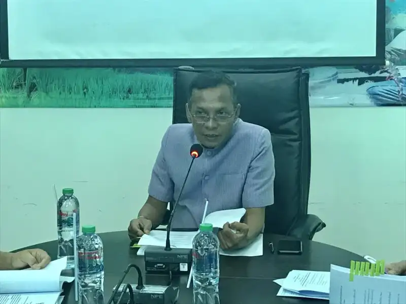 image about รองผู้ว่าฯ สงขลา ประชุมคณะกรรมการตรวจสอบกลั่นกรองคุณสมบัติของเกษตรกรระดับจังหวัด ครั้งที่ 1/ 2562 เพื่อให้การดำเนินงานเป็นไปตามหลักเกณฑ์ และเกิดประสิทธิภาพสูงสุด