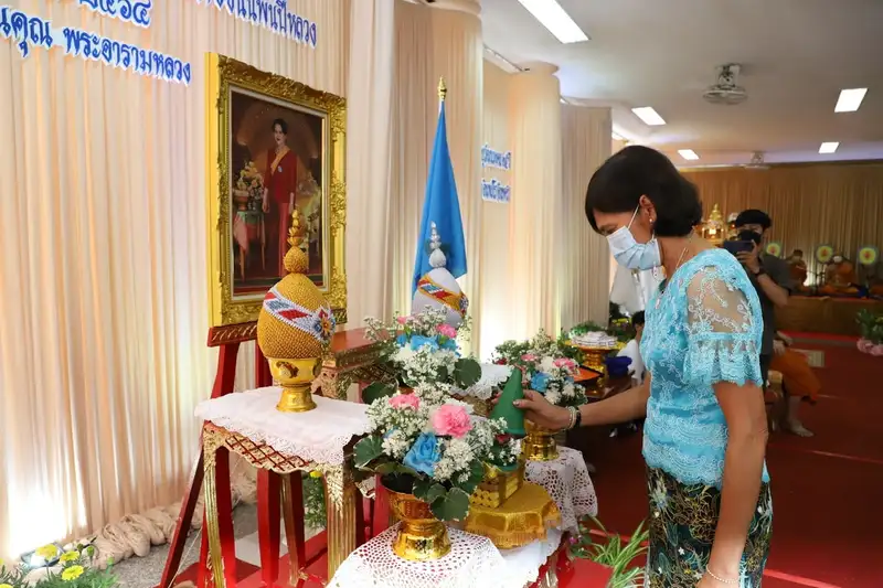 image about พิธีเจริญพระพุทธมนต์ถวายพระพรชัยมงคล เนื่องในโอกาสวันเฉลิมพระชนมพรรษา พระบรมราชชนนีพันปีหลวง