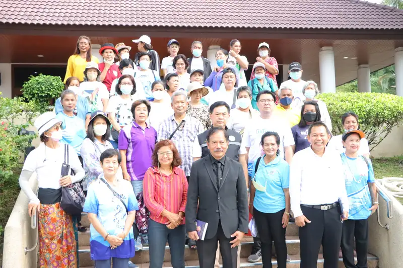 image about ชาวสงขลา รักป๋าเปรม