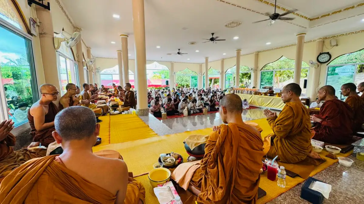 Kathin Ceremony at Wat Pa Saeng Dhamma Draws Devotees for Multipurpose Building Fundraising