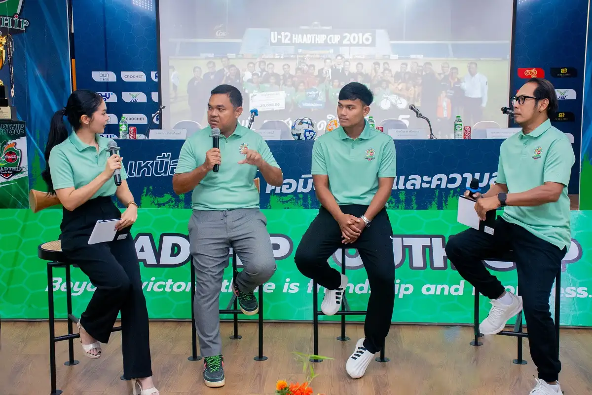 ภาพประกอบเนื้อหา 6 ฉลอง 10 ปี ฟุตบอล ‘ยุวชนหาดทิพย์คัพ’ ขยายครบ 14 จังหวัดภาคใต้ จุดประกายความฝันเยาวชน สู่เส้นทางนักฟุตบอลอาชีพ ด้วยมิตรภาพและความสุข