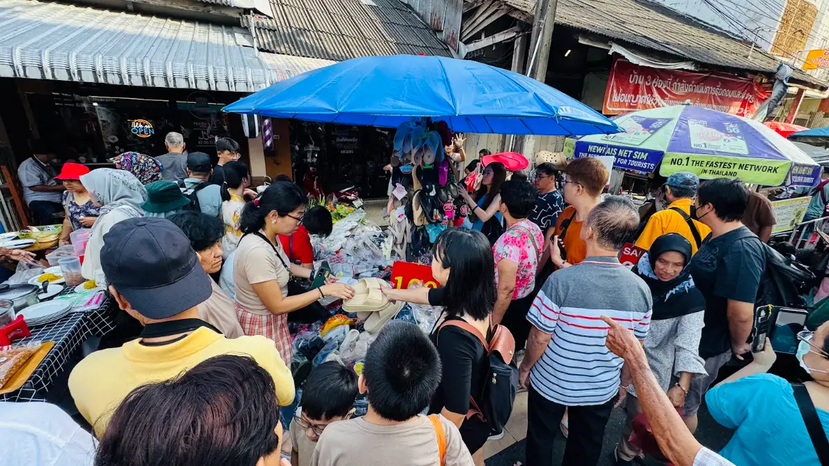 ภาพประกอบเนื้อหา 7 สัมผัสวิถีชีวิตยามเช้าที่ "ตลาดเช้าหาดใหญ่" หนึ่งในจุดหมายที่ไม่ควรพลาด