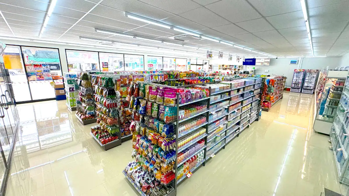 Иллюстрация 2: Открытие нового магазина 7-Eleven в Хатъяй