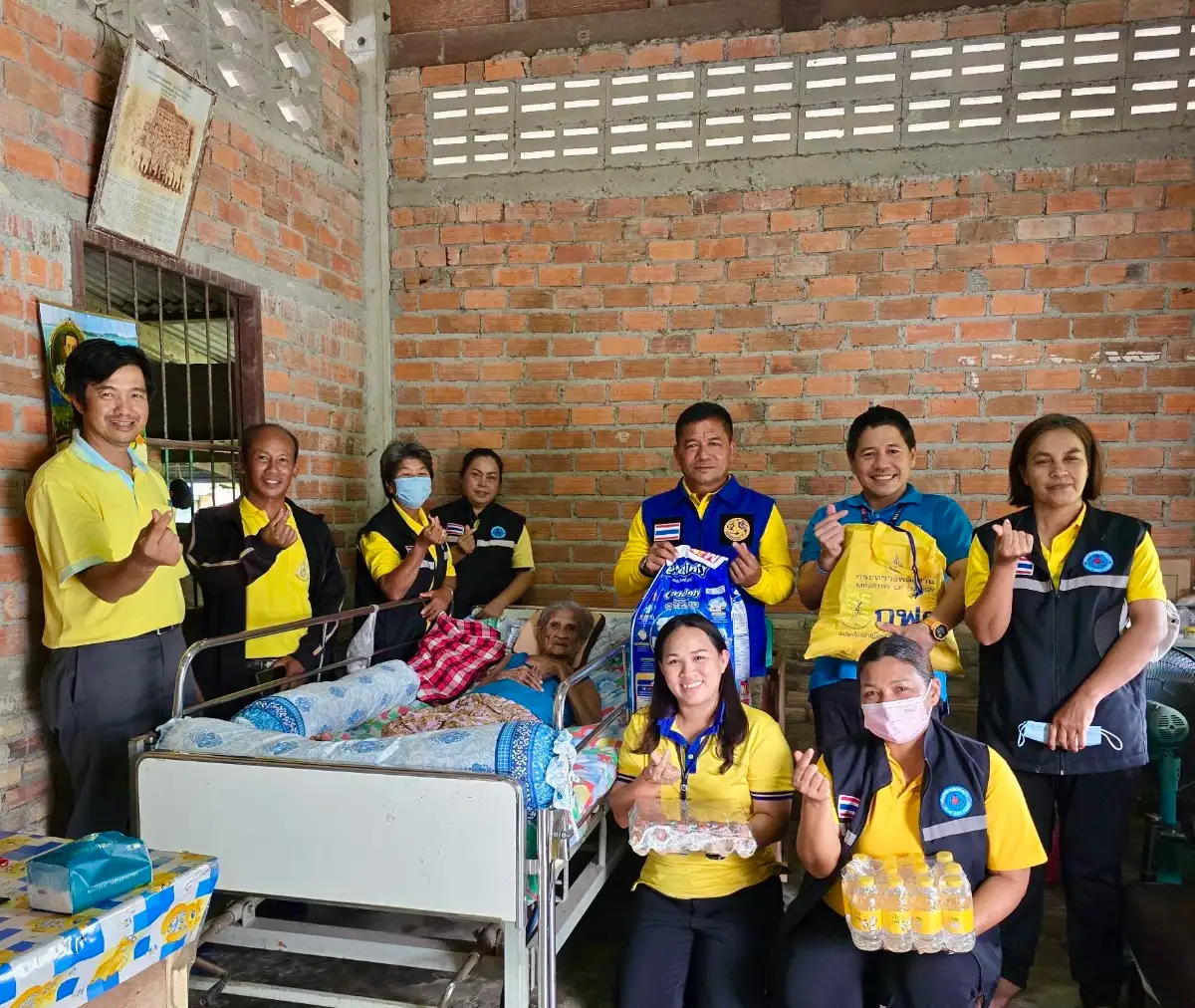 ภาพประกอบเนื้อหา 1 กฟผ. โรงไฟฟ้าจะนะร่วมจัดกิจกรรมโครงการเยี่ยมผู้ป่วยติดเตียงและผู้สูงอายุ ตำบลจะโหนง อำเภอจะนะ จังหวัดสงขลา ประจำเดือนมิถุนายน 2568