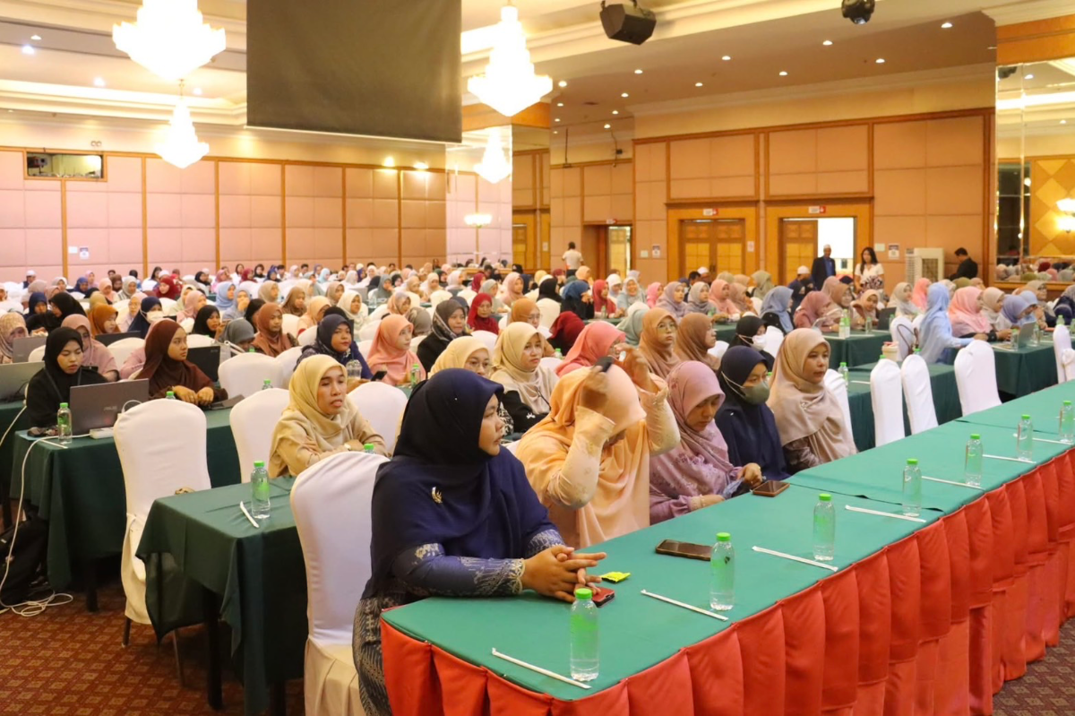อบจ.สงขลา ร่วมกับ สมาคมโรงเรียนเอกชนสอนศาสนาอิสลาม จังหวัดสงขลา เปิดเวทีอบรมคุณธรรม จริยธรรม เสริมพลังครู ในงาน “มหกรรมวิชาการ เปิดโลกการศึกษา รุ่นที่ 3”