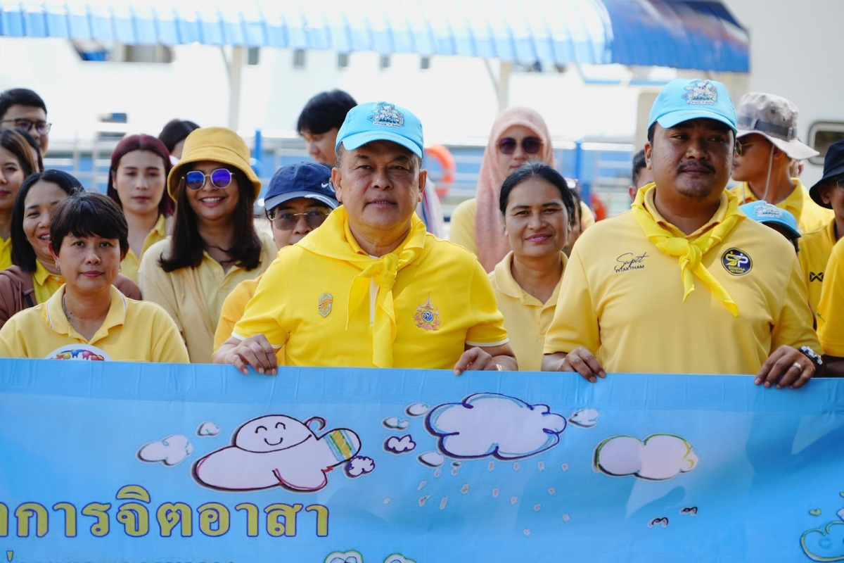 อบจ.สงขลา จัดกิจกรรมจิตอาสาฯ ปรับปรุงภูมิทัศน์เฉลิมพระเกียรติ พระบาทสมเด็จพระเจ้าอยู่หัว เนื่องในโอกาสมหามงคลเฉลิมพระชนมพรรษา 28 กรกฎาคม 2568
