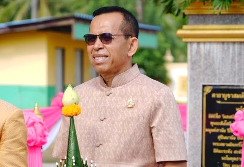 “พหุวัฒนธรรมนำใจ” พี่น้องไทยพุทธ-มุสลิม ร่วมงานประเพณีเปลี่ยนผ้าพระสามองค์ ประจำปี พ.ศ.2568