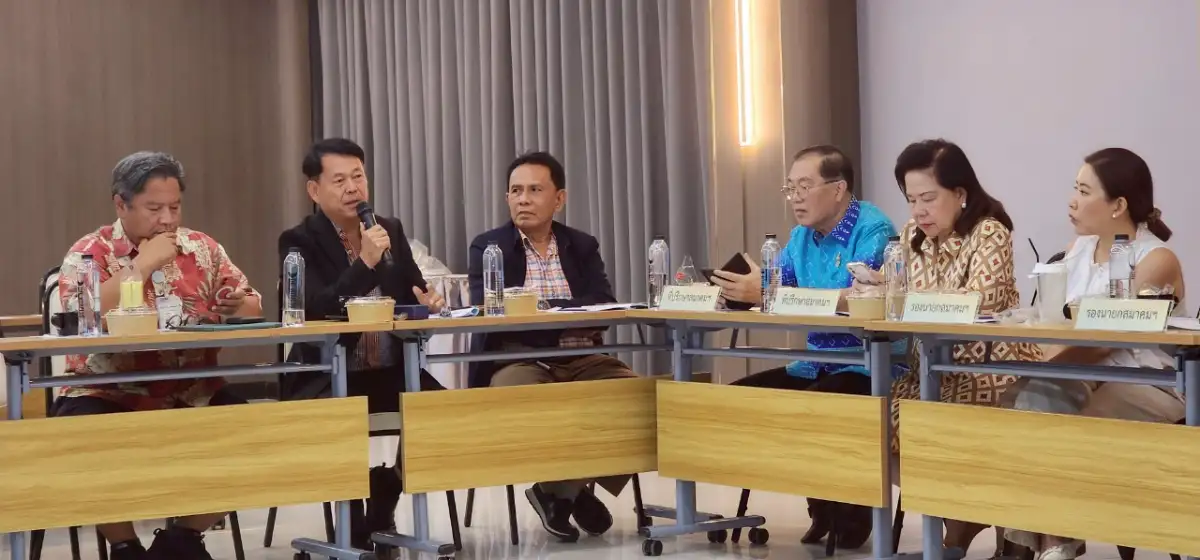 ภาพประกอบเนื้อหา 2 “กิตธนา สุบรรพวงศ์” นำทีม "สมาพันธ์ธุรกิจท่องเที่ยวสงขลา" ประชุมสามัญประจำปี 68 ตั้งเป้าพัฒนาศักยภาพท่องเที่ยวสงขลา