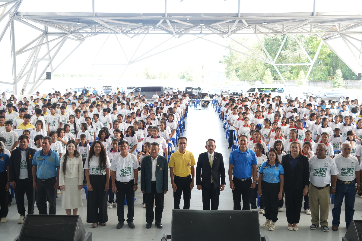 อบจ.สงขลา ปลุกจิตสำนึกเยาวชนและคนในพื้นที่ เดินหน้าฟื้นฟูคลองภูมี หวังเป็นต้นแบบแหล่งน้ำชุมชน
