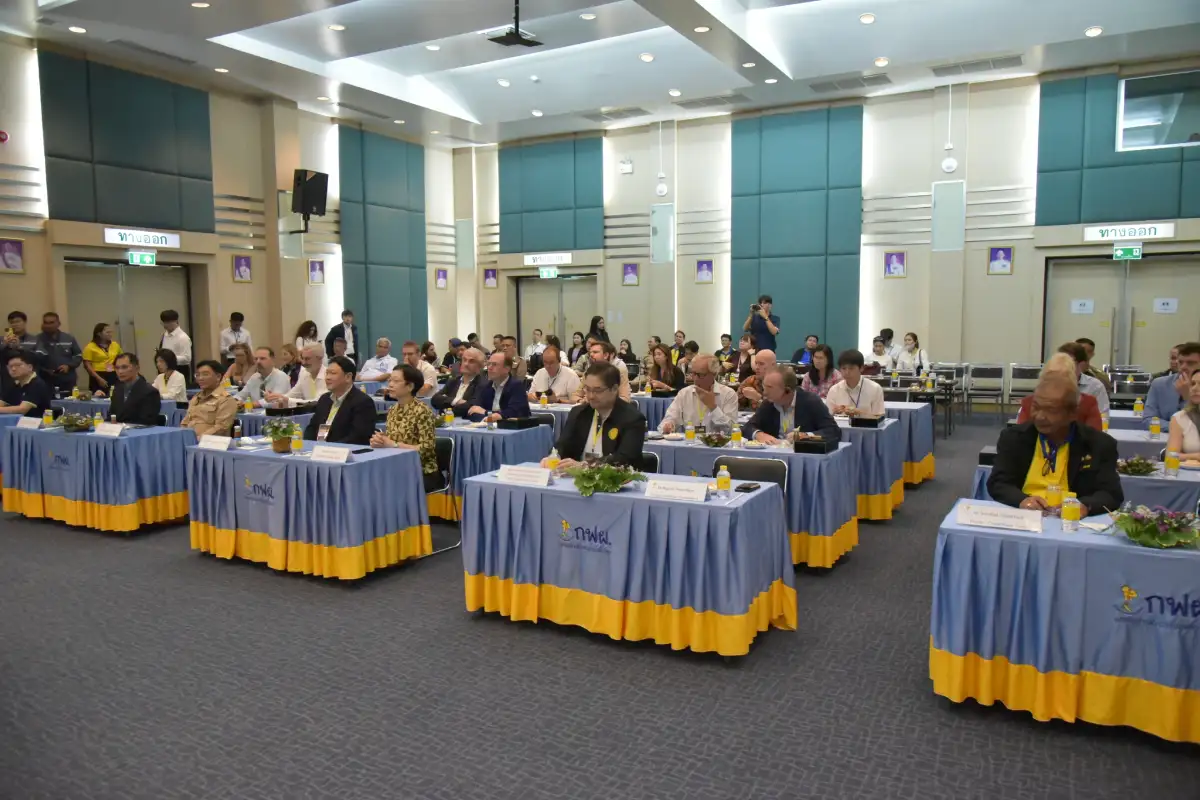 ภาพประกอบเนื้อหา 1 กฟผ. โรงไฟฟ้าจะนะ ให้การต้อนรับคณะทูต 21 ประเทศ และสื่อมวลชนต่างประเทศ
