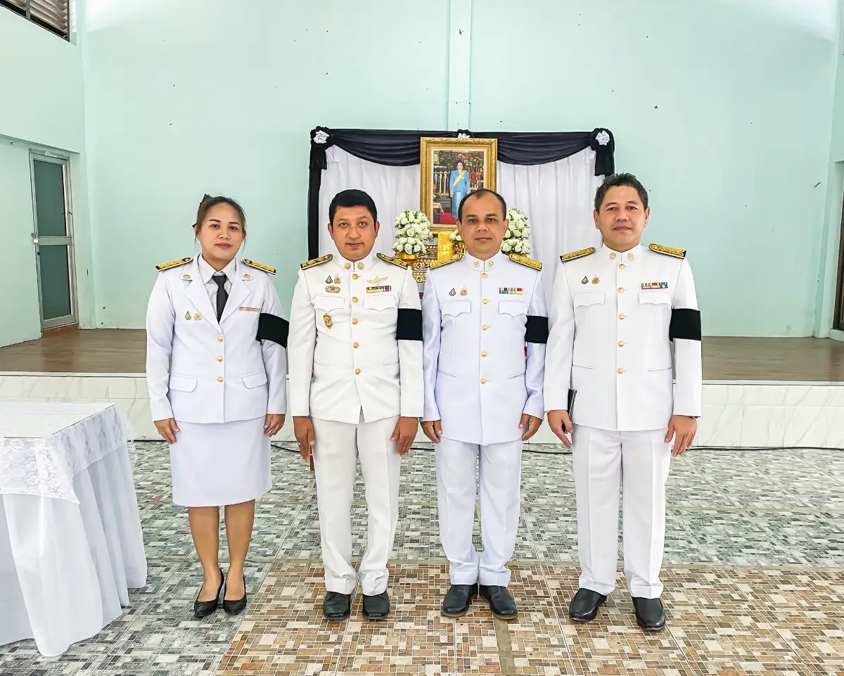 กฟผ.โรงไฟฟ้าจะนะร่วมพิธีลงนามแสดงความไว้อาลัย และพิธีถวายน้ำสรงพระบรมศพ เบื้องหน้าพระฉายาลักษณ์สมเด็จพระนางเจ้าสิริกิติ์ พระบรมราชินีนาถ พระบรมราชชนนีพันปีหลวง