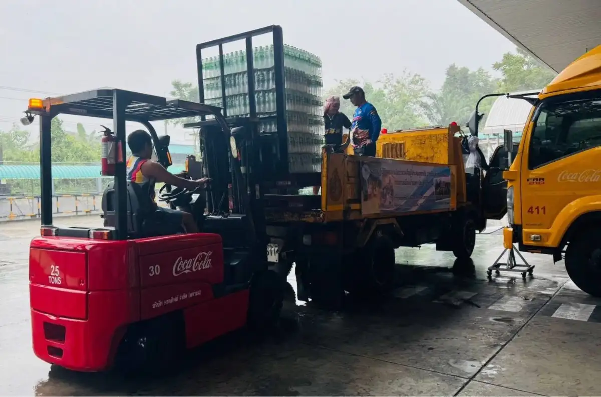 ภาพประกอบเนื้อหา 3 “หาดทิพย์” แถลงยืนยันน้ำท่วมไม่กระทบฐานการผลิต พร้อมระดมสรรพกำลังเร่งให้ความช่วยเหลือพนักงานและชุมชนที่ได้รับผลกระทบ